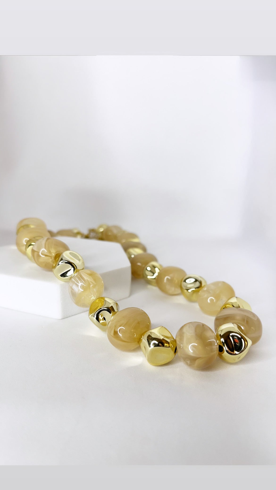 Collier Althea Nude