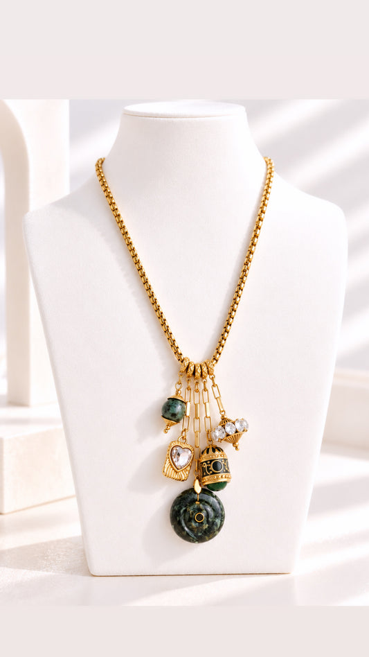 Collier Suzy